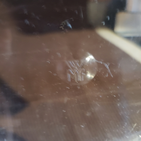 WMF Lucite Cigarette Container - Picture 3 of 5